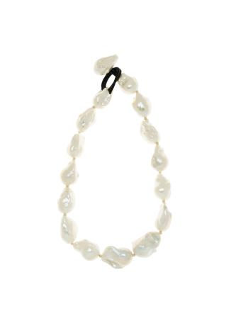 Baroque pearl necklace